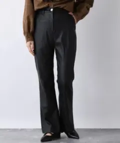 JEANASIS レザーフレアパンツ