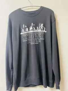 ⭐︎GU STRANGER THINGS XLトレーナー⭐︎