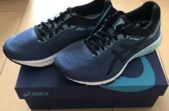 【新品】asics アシックス　スニーカー