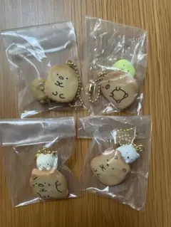 一つ550円　すみっコぐらしビスケットチャーム