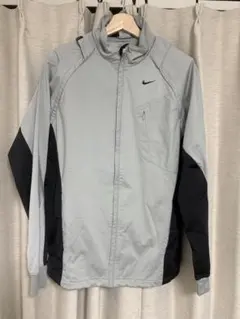 Nike DRI-FIT ナイロンジャケット