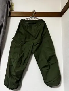 GU カーゴパンツ オリーブグリーン