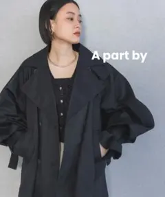 Apart by あいか企画　キャンディースリーブショートトレンチコート　M