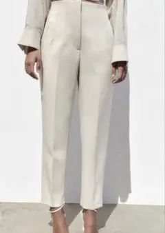ZARA ハイウエストパンツ オフホワイト