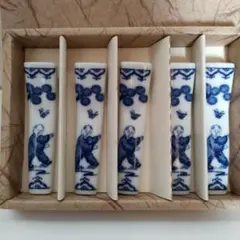 7@）青い絵柄の陶器製箸置き5個セット
