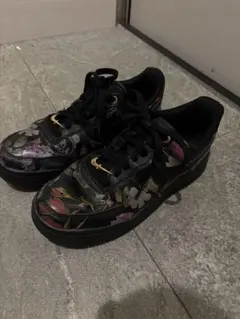希少　箱有Nike Air Force 1 フラワーパターン ブラック　24cm