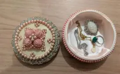 Retro-cute jewelry box & accessory 4-piece set (small storage box set)