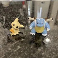 ミミッキュ　カメックス　フィギュア　ガチャガチャ　びっくらたまご