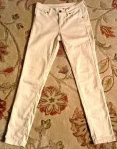 UNIQLO ホワイト　スキニーパンツ Mサイズ