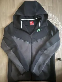 Nike テックフリース 上　S