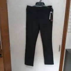 最終価格)タグ付きKOMACHI ブラック スリムフィットパンツ.レディース