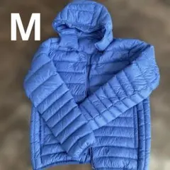ダウン　フード付き　Mサイズ