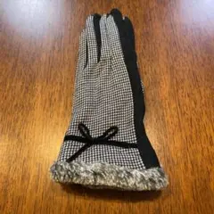 値下げ★新品未使用★ ブラック　リボン、ファー付き手袋