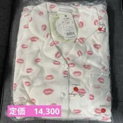 【新品未使用】ラデュレスムースべゼリップ＆チェリールームウェア ホワイト