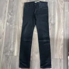 メンズ スキニーフィット デニムパンツ ブラック　ユニクロ