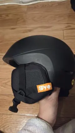 SPY ブラックヘルメット