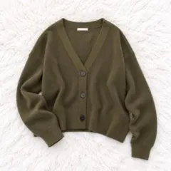 ジーユー ウォッシャブルクロップドカーディガン カーキ クロップド丈 XL