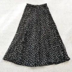 【美品】アースミュージック＆エコロジー 花柄プリーツスカート 黒 F 春夏