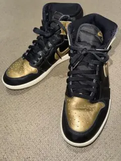 NIKE AIR JORDAN 1 RETRO HIGH OG黒金