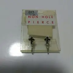 黒の十字架アクセサリー