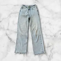ザラ カットオフ ワイドデニムパンツライトブルー EUR32ラジョフリンジデニムのサムネイル
