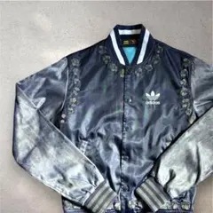 【美品✨希少】アディダス オリジナルス スカルボーン  スカジャン 黒×金  L 2025年最新】adidas originals カラー：ゴールド系 スカジャンの