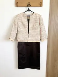 HANAE MORI ホワイト ノーカラージャケット 38 HANAE MORI ホワイト ノーカラージャケット 38 - メルカリ