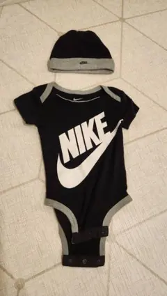 ナイキ ロンパース 帽子 子供服 ベビー服 男の子 6M/12M メンズ
