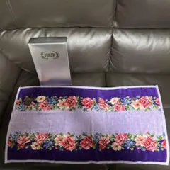 新品　FEILER 花柄 フェイスタオル　ハンドタオル