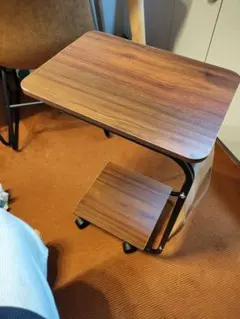 ダークウッド L字型　ナイトテーブル キャスター付き