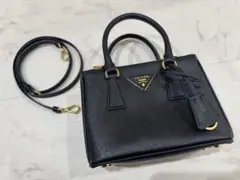 Jさん専用】PRADA ガレリア サフィアーノレザー スモールチャーム付き