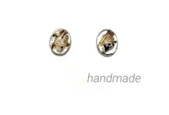 ハンドメイドピアス　玉子がた　ダルメシアンジャスパー　天然石　レジン
