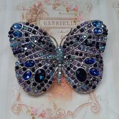 蝶の形 ブローチ 青色　　シルバー