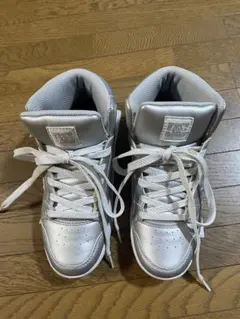 DC Shoes ハイカットスニーカー メタリックシルバー　24cmのサムネイル