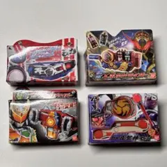 ピ*ク様 仮面ライダーシリーズ DXミニチュア＆パッケージコレクション 4個セッ