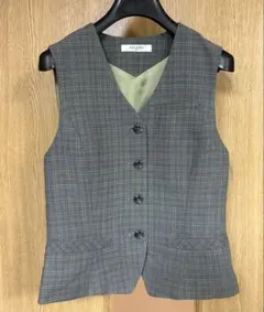 SELERY グレー チェック柄 ベスト ジレ 9号のサムネイル