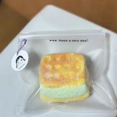 ふわふわパン ザラメトースト ワッフルスクイーズ