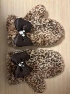 ディズニー　ヒョウ柄ファー手袋 リボン付き　パーク購入