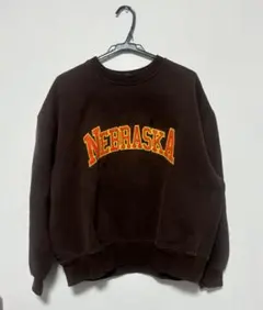 CPCM NEBRASKA ロゴ刺繍 クルーネック スウェット ブラウン L