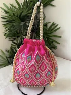 Item thumbnail for item 1cc5754c-7c13-425a-ba5c-f708da88fcf7