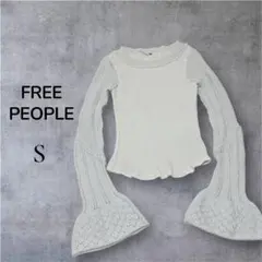Free People フリーピープル 白 ニットトップス S レース フレア袖のサムネイル
