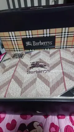 新品。Burberrys タオルケット 箱付きのサムネイル