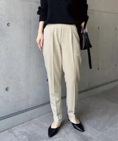 【新品】Alma Design 訳あり特価テーパードパンツ　エクリュベージュ　S