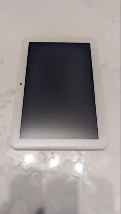 fire HD8(第10世代)　32GB ホワイト　フィルム、カバーつき。