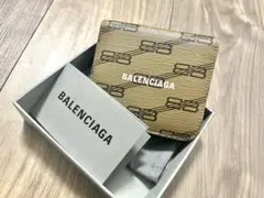 BALENCIAGA 二つ折り財布 ベージュ ロゴのサムネイル