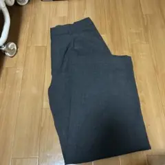 グレー スラックス Mサイズ　ユニクロ　タックワイドパンツ