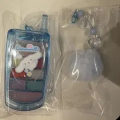 サンリオ　シークレットガラケーリップグロスパレット　シナモロール
