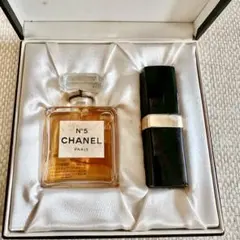 2025年最新】シャネル香水ケースの人気アイテム - メルカリ