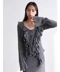 snidel ラッフルデザインニットプルオーバー