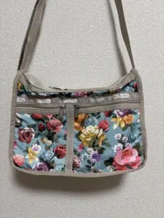LeSportsac フローラルショルダーバッグ　ポーチ付き